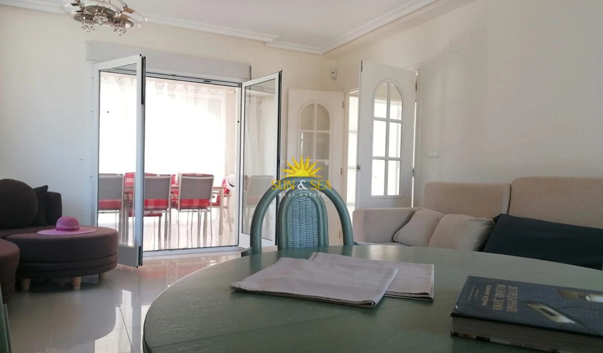 Location à long terme - Villa - El Campello
