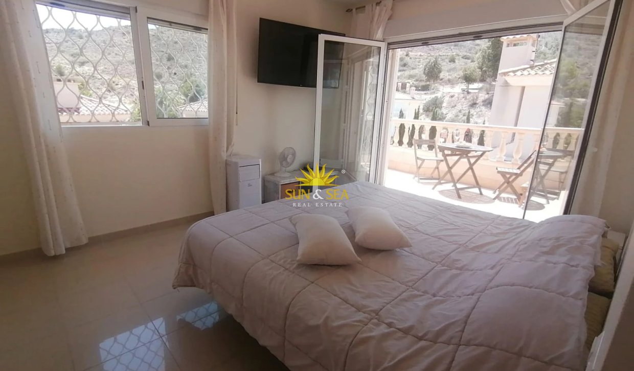 Location à long terme - Villa - El Campello