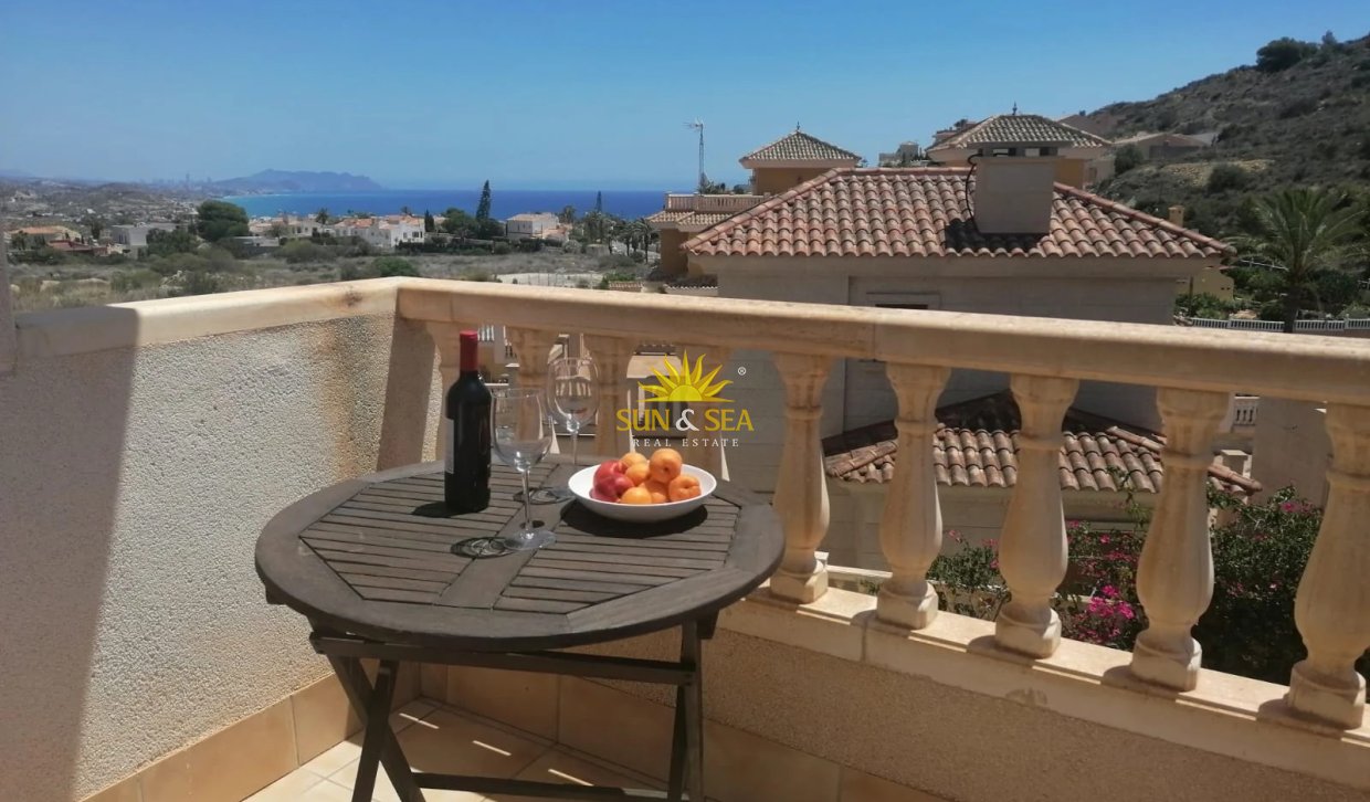 Location à long terme - Villa - El Campello