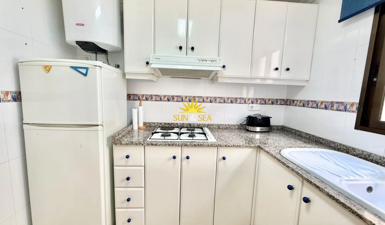 Location à long terme - Appartement - Torrevieja - Playa del Cura