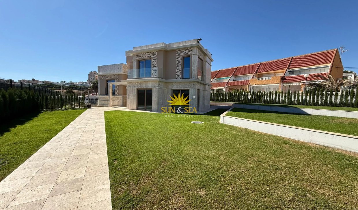 Wiederverkauf - Villa - Torrevieja - Torrelamata - La Mata