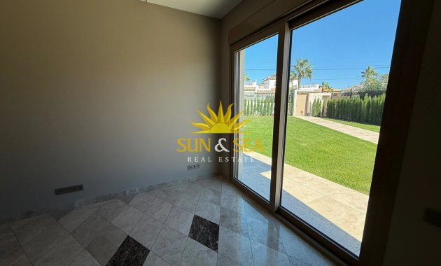 Wiederverkauf - Villa - Torrevieja - Torrelamata - La Mata