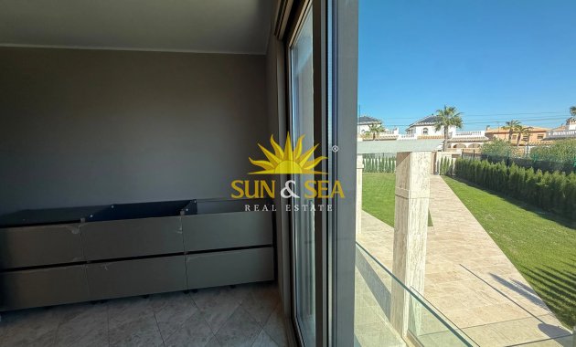 Wiederverkauf - Villa - Torrevieja - Torrelamata - La Mata