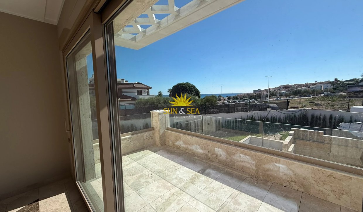 Wiederverkauf - Villa - Torrevieja - Torrelamata - La Mata