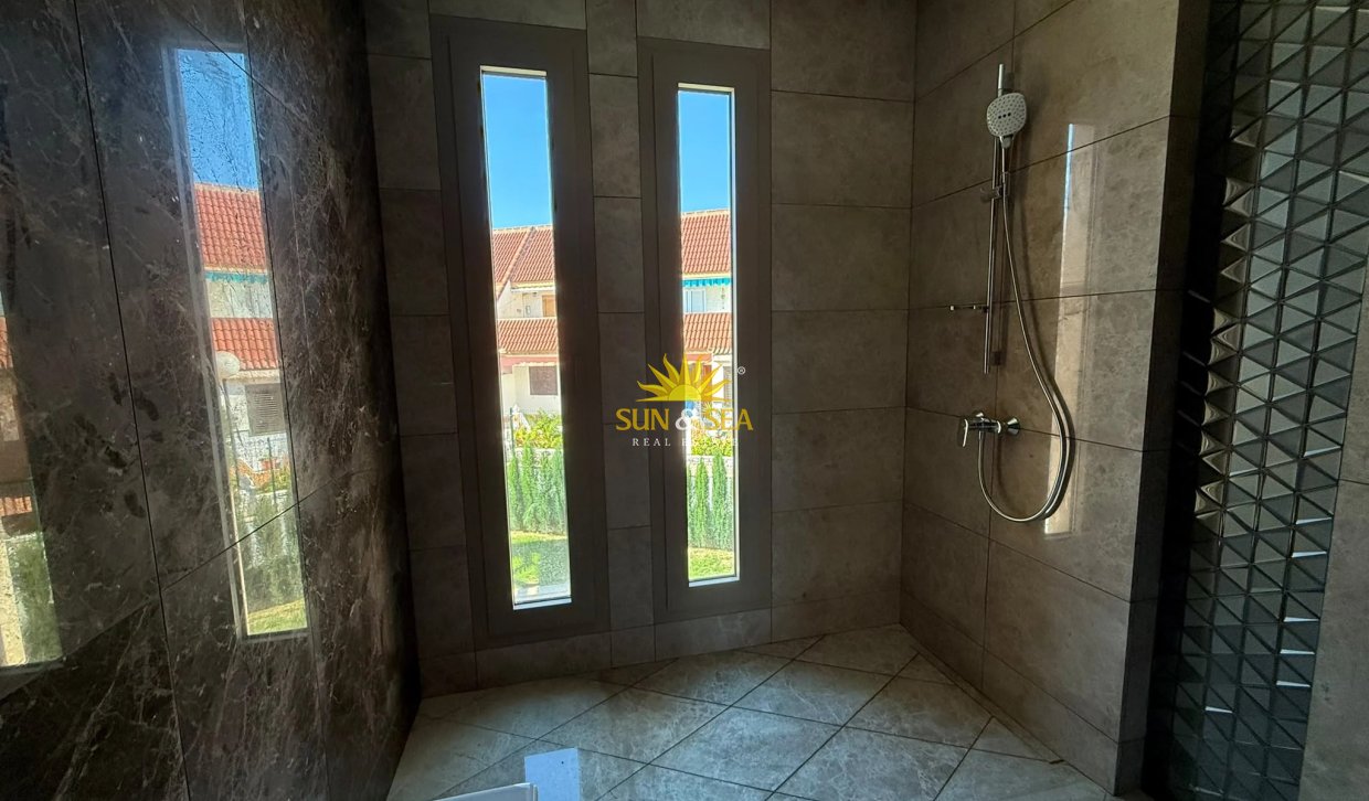 Wiederverkauf - Villa - Torrevieja - Torrelamata - La Mata