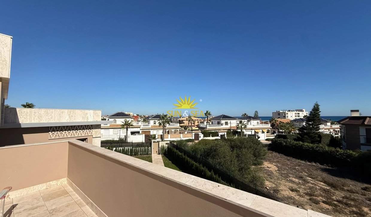 Wiederverkauf - Villa - Torrevieja - Torrelamata - La Mata