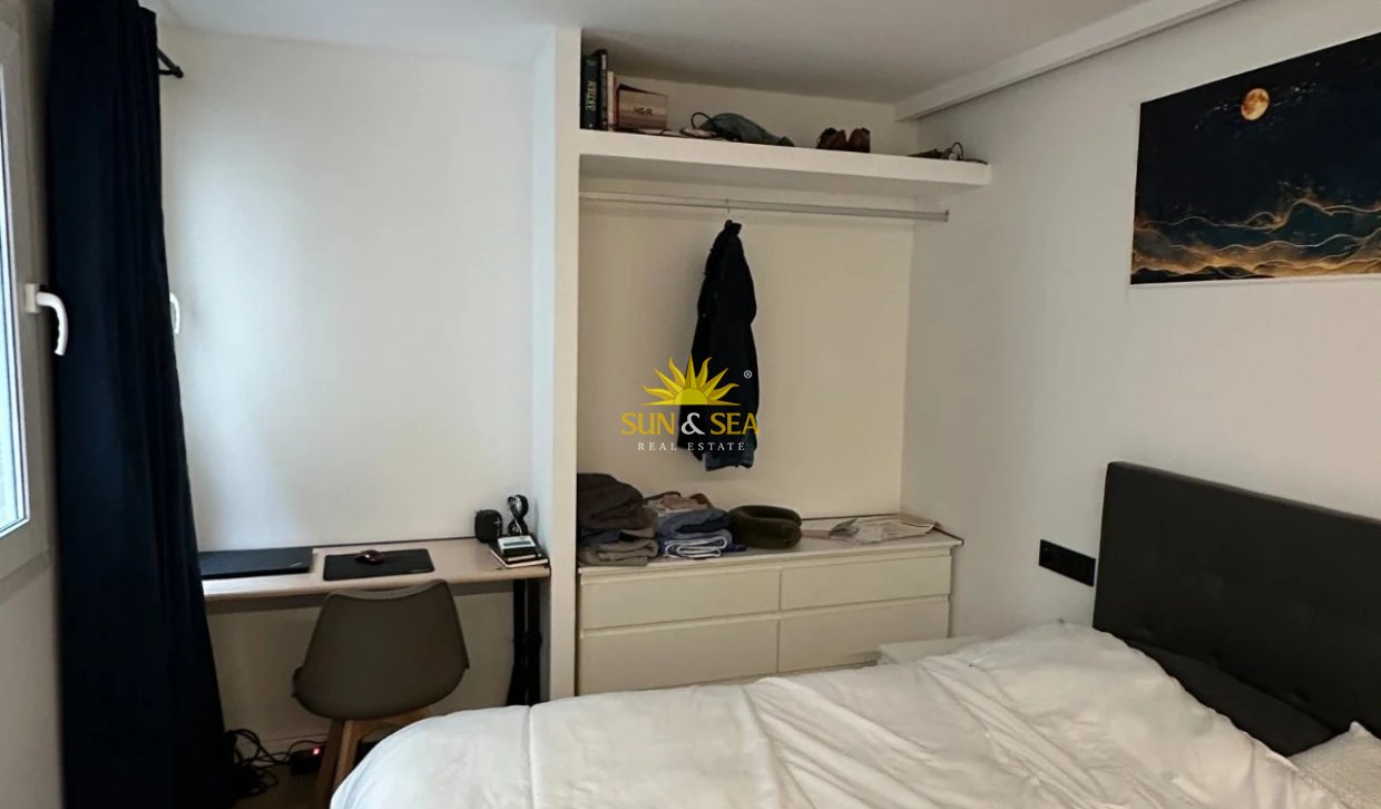 Long Term Rental - Studio apartment - Alicante (Alacant)