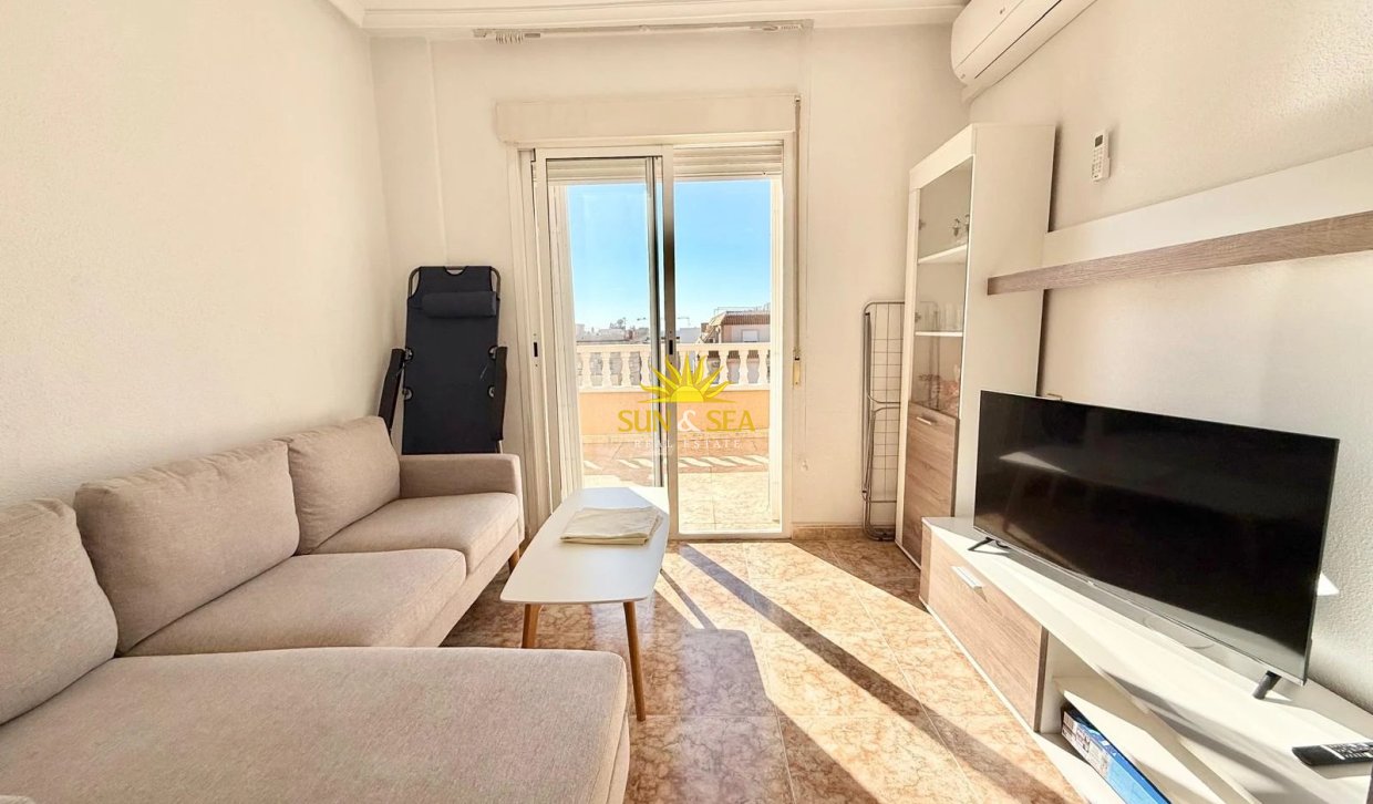 Wiederverkauf - Wohnung - Torrevieja - Centro