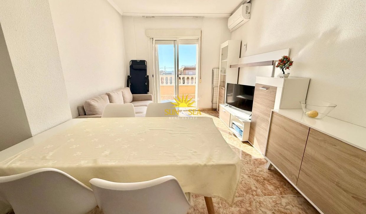 Wiederverkauf - Wohnung - Torrevieja - Centro