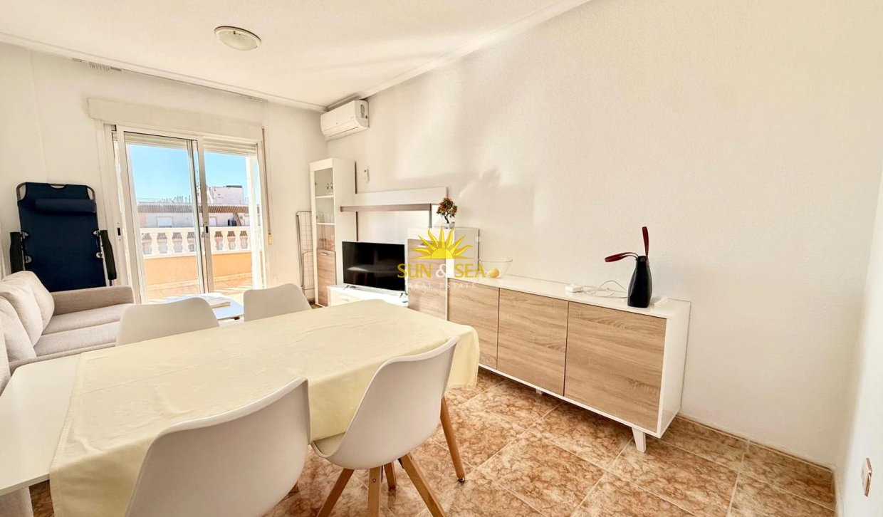 Wiederverkauf - Wohnung - Torrevieja - Centro