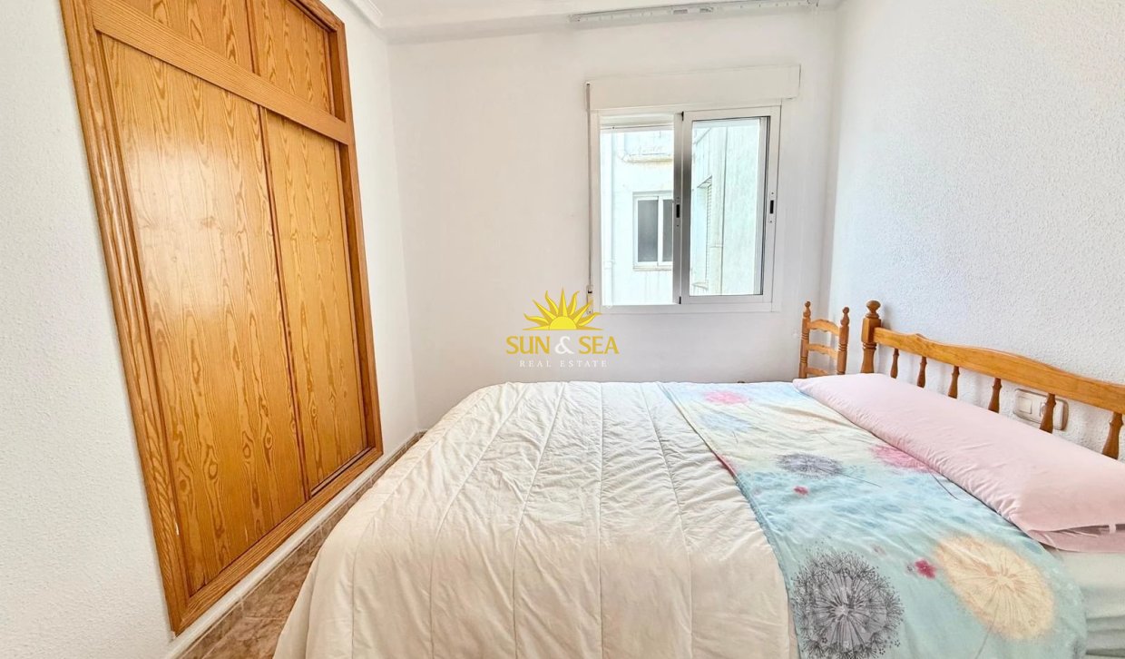 Wiederverkauf - Wohnung - Torrevieja - Centro
