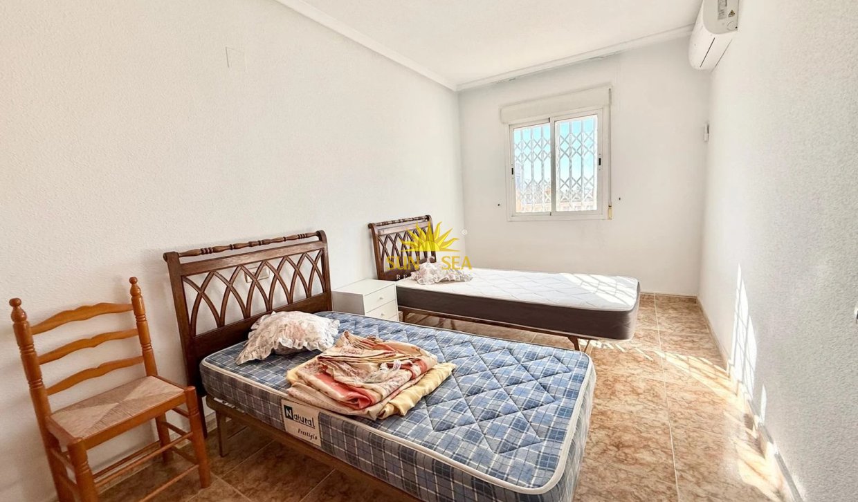 Wiederverkauf - Wohnung - Torrevieja - Centro