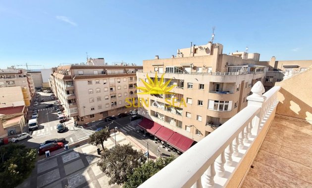 Wiederverkauf - Wohnung - Torrevieja - Centro