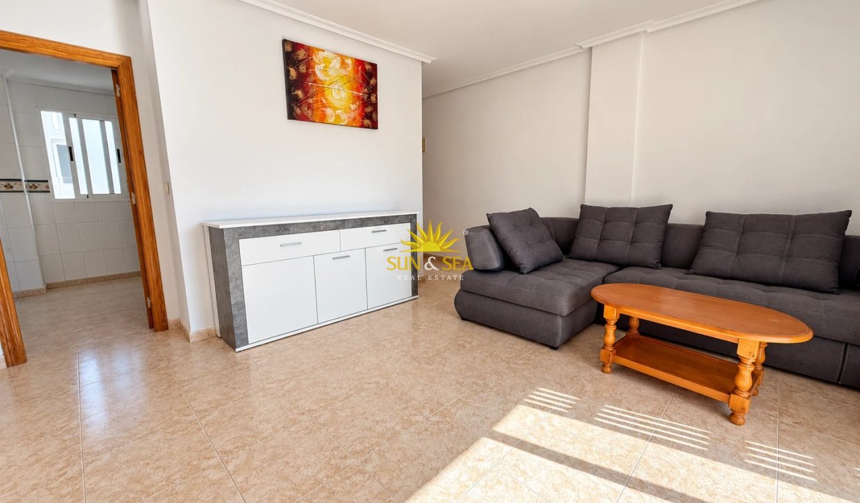 Wiederverkauf - Wohnung - Torrevieja - Centro