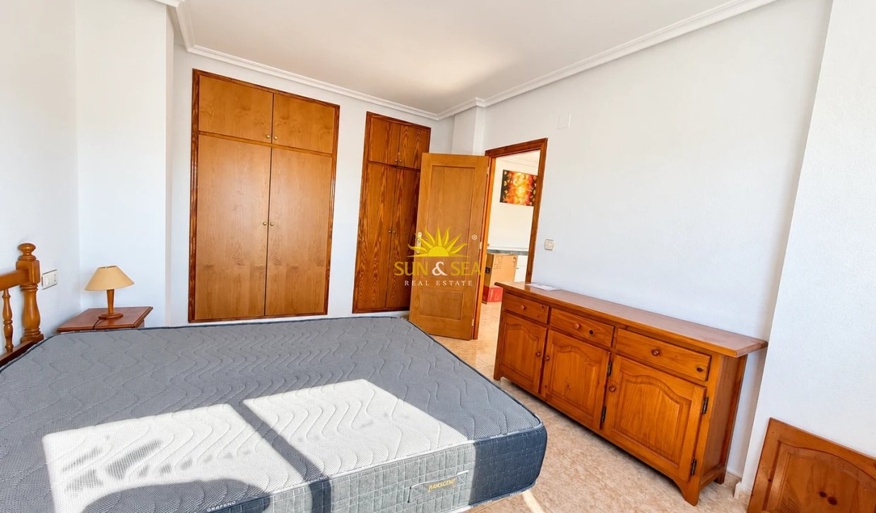 Wiederverkauf - Wohnung - Torrevieja - Centro