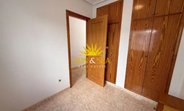Wiederverkauf - Wohnung - Torrevieja - Centro