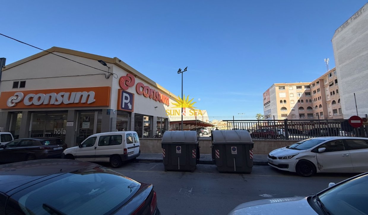 Wiederverkauf - Wohnung - Torrevieja - Centro