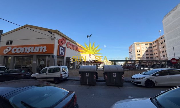 Wiederverkauf - Wohnung - Torrevieja - Centro