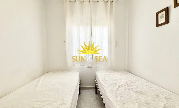 Lange Termijn Verhuur - Rijhuis - Torrevieja - Torrelamata - La Mata