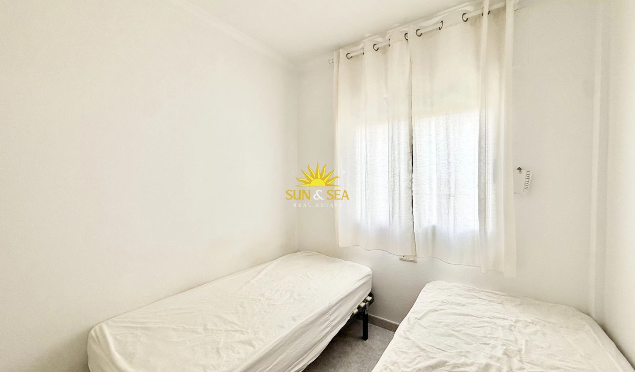 Lange Termijn Verhuur - Rijhuis - Torrevieja - Torrelamata - La Mata