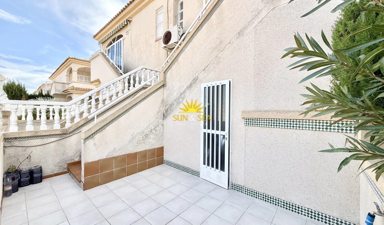Lange Termijn Verhuur - Rijhuis - Torrevieja - Torrelamata - La Mata