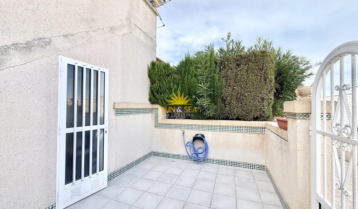 Lange Termijn Verhuur - Rijhuis - Torrevieja - Torrelamata - La Mata