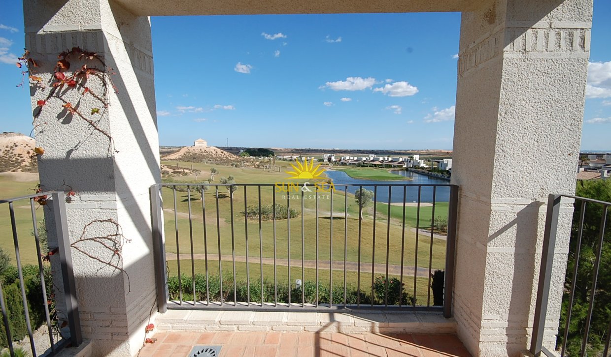 Neue Gebäude - detached - Peraleja Golf