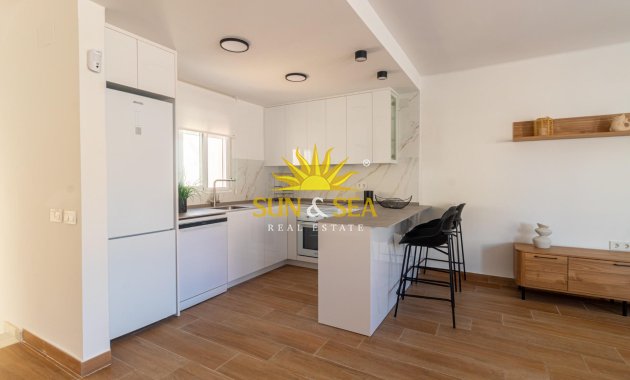 Wiederverkauf - Villa / Doppelhaushälfte - Torrevieja - Los Frutales