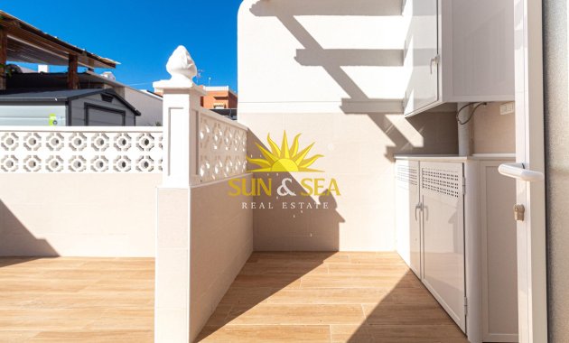 Wiederverkauf - Villa / Doppelhaushälfte - Torrevieja - Los Frutales