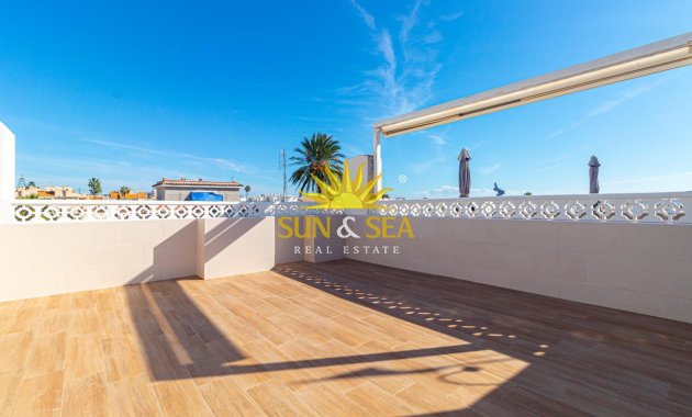 Wiederverkauf - Villa / Doppelhaushälfte - Torrevieja - Los Frutales