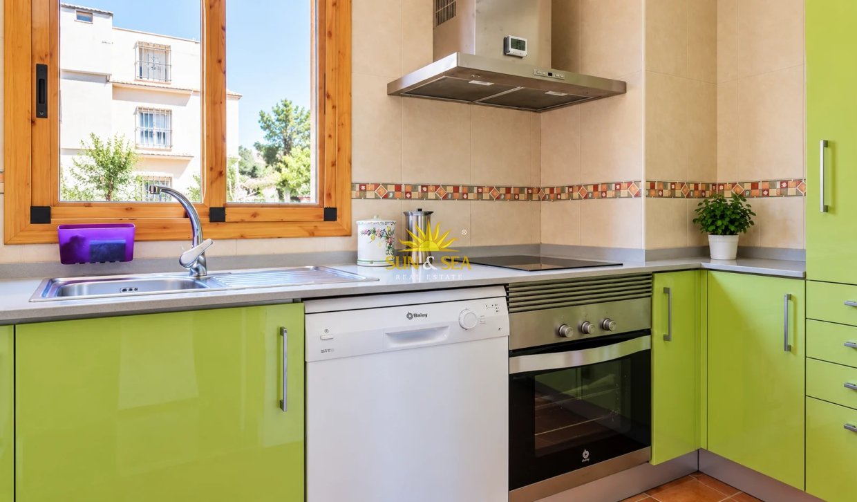Kurzzeit-Vermietung - Wohnung - 