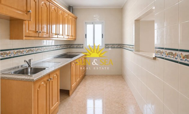 Wiederverkauf - Wohnung - Torrevieja - Centro