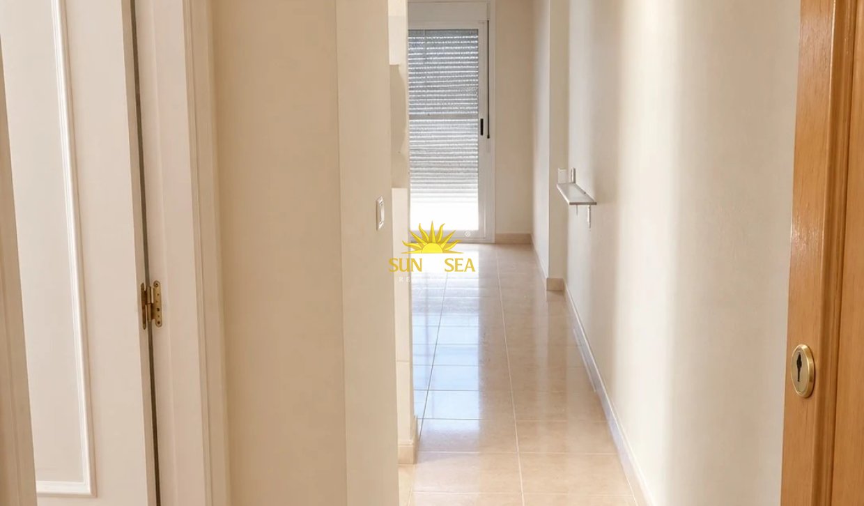 Wiederverkauf - Wohnung - Torrevieja - Centro