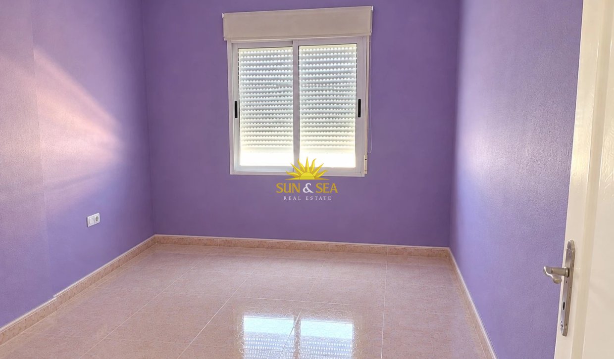 Wiederverkauf - Wohnung - Torrevieja - Centro