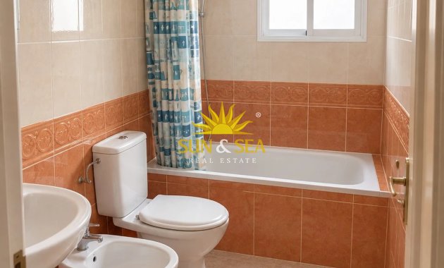 Wiederverkauf - Wohnung - Torrevieja - Centro