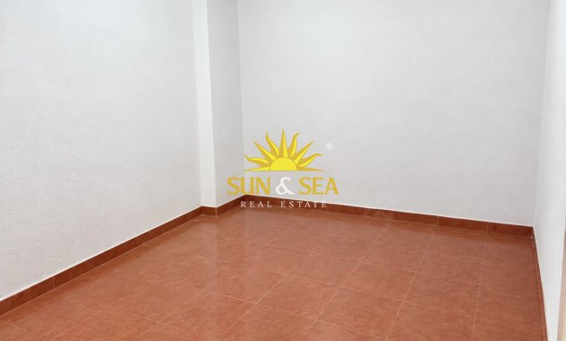 Wiederverkauf - Wohnung - Torrevieja - Centro