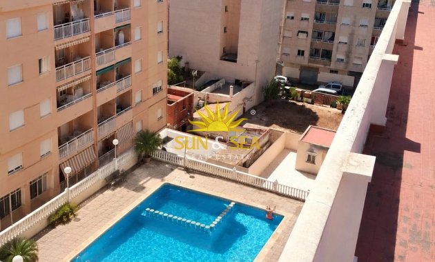 Wiederverkauf - Wohnung - Torrevieja - Centro