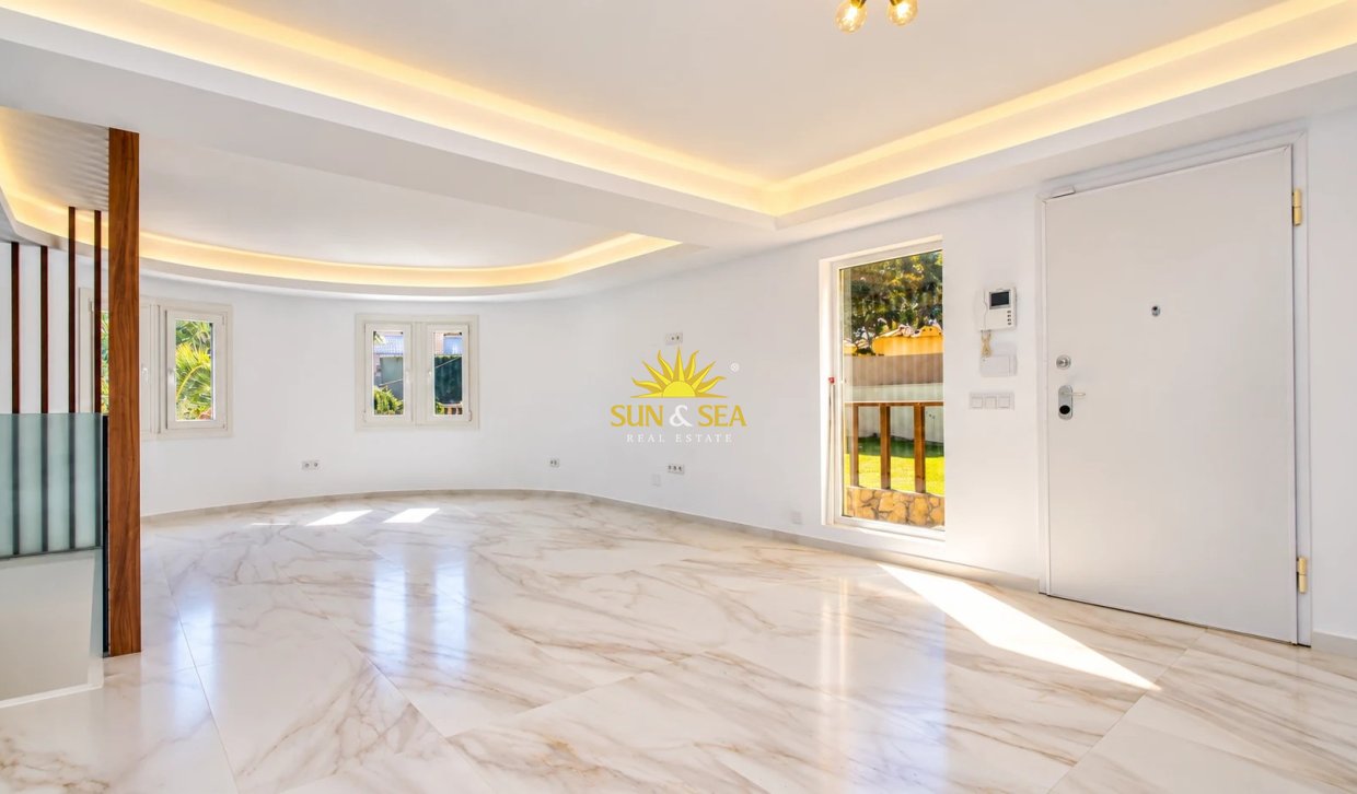 Wiederverkauf - Villa - Torrevieja - 