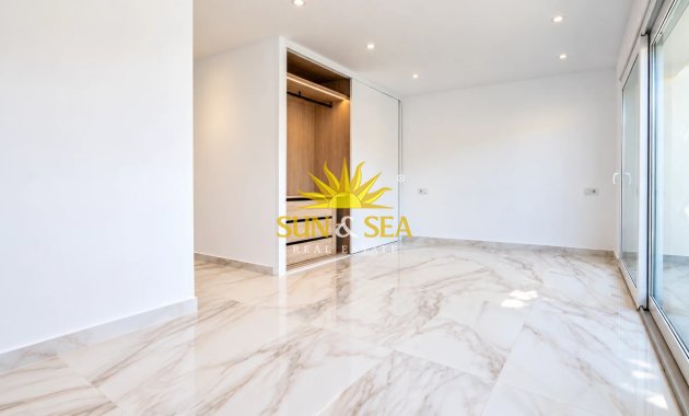Wiederverkauf - Villa - Torrevieja - 
