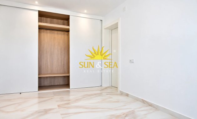 Wiederverkauf - Villa - Torrevieja - 