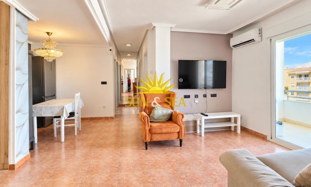 Wiederverkauf - Wohnung - Torrevieja - Centro