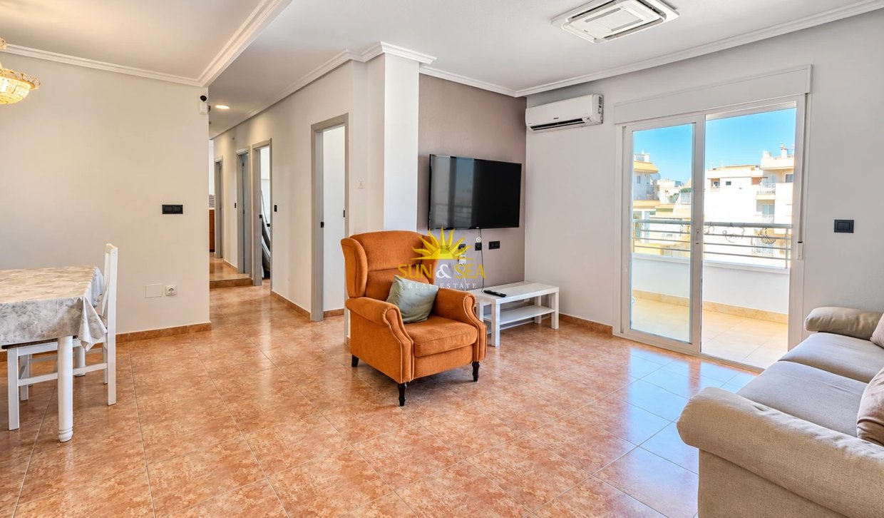 Wiederverkauf - Wohnung - Torrevieja - Centro