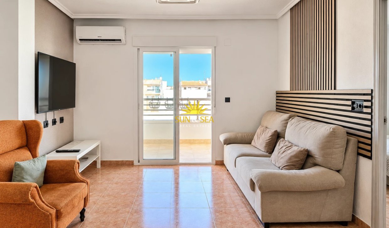 Wiederverkauf - Wohnung - Torrevieja - Centro