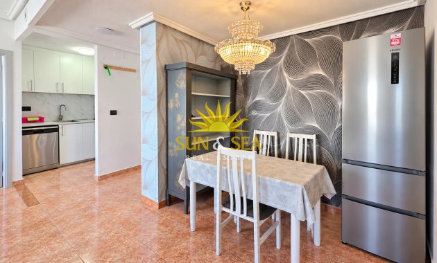 Wiederverkauf - Wohnung - Torrevieja - Centro