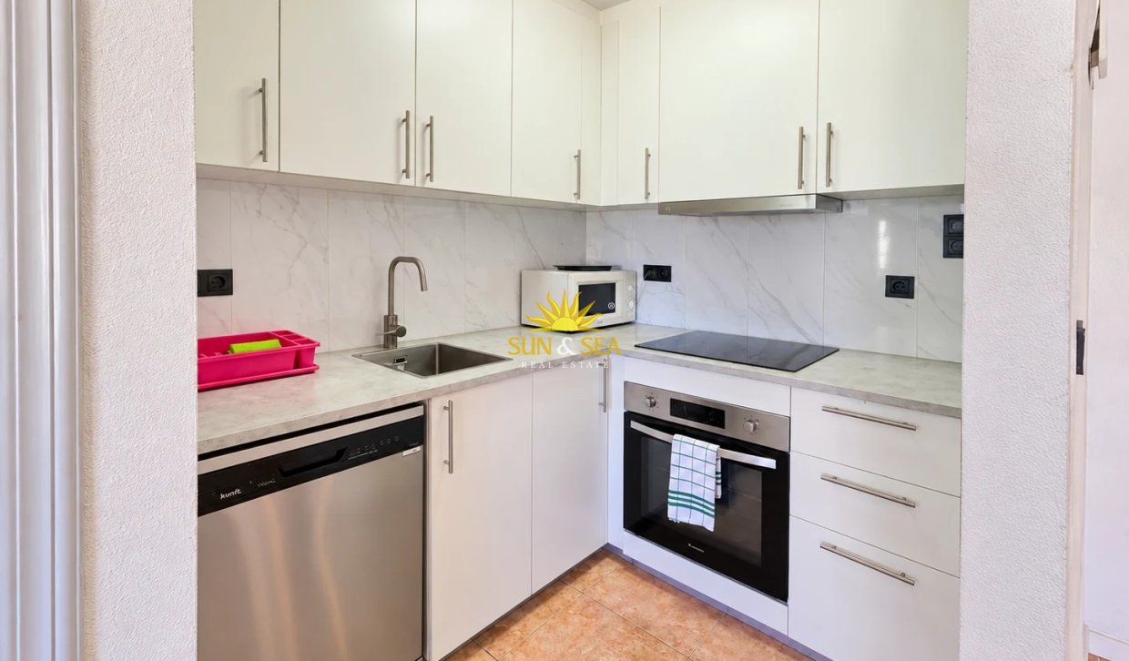 Wiederverkauf - Wohnung - Torrevieja - Centro