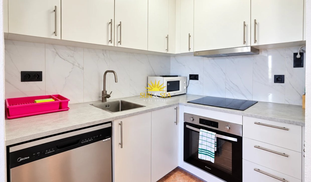 Wiederverkauf - Wohnung - Torrevieja - Centro