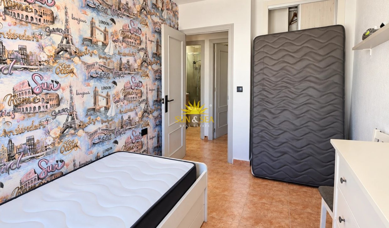 Wiederverkauf - Wohnung - Torrevieja - Centro