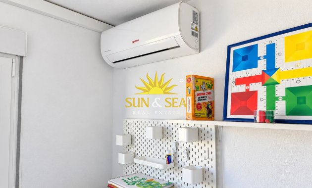 Wiederverkauf - Wohnung - Torrevieja - Centro