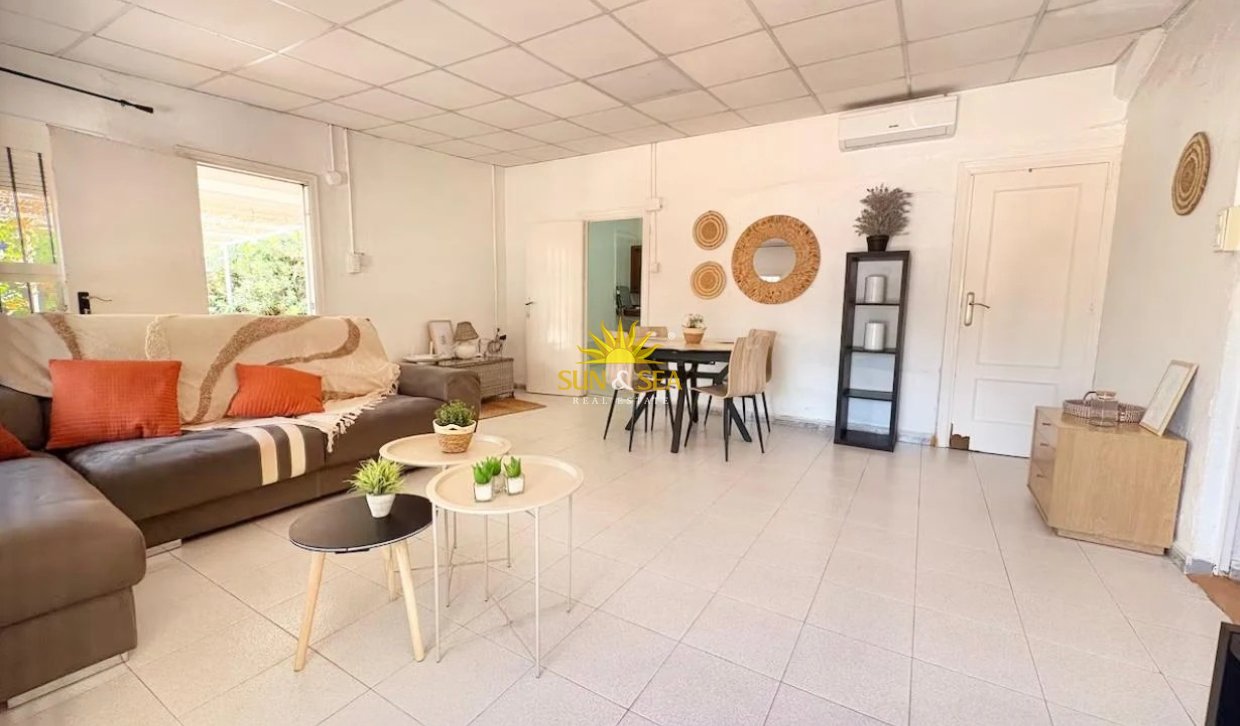Lange Termijn Verhuur - Villa - Guardamar del Segura - 