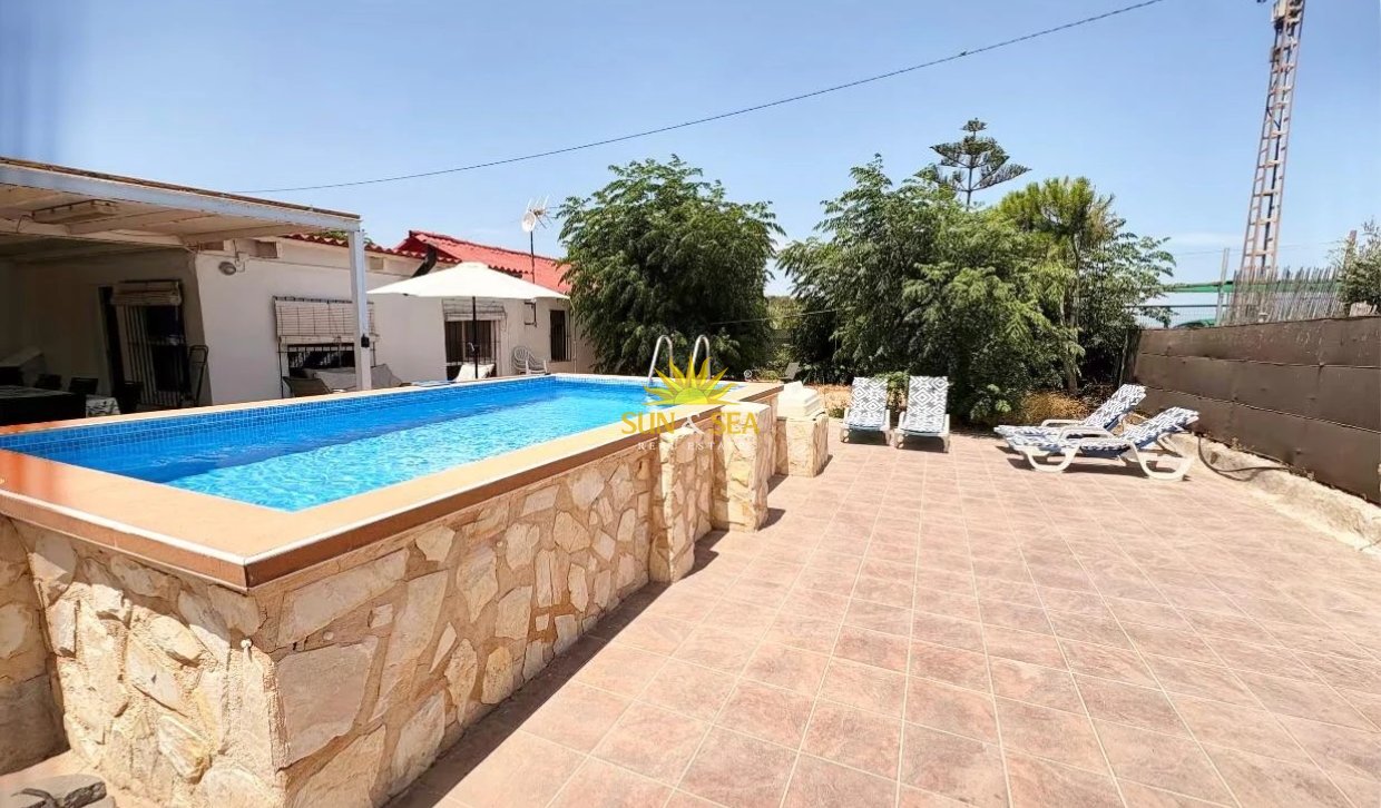 Lange Termijn Verhuur - Villa - Guardamar del Segura - 